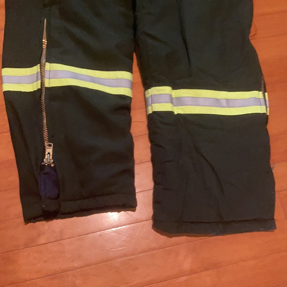 Flame Safety Apparel winter weight bib pants - Picture 4 of 11